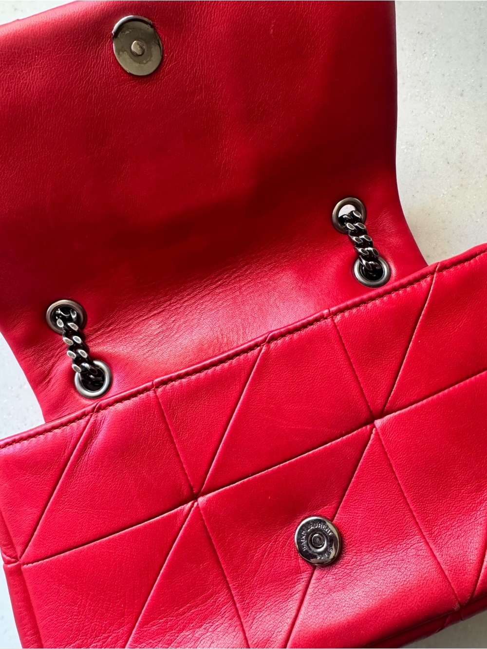 Saint Laurent Red Quilted Leather Chain Shoulder Bag - Picture 10 of 10